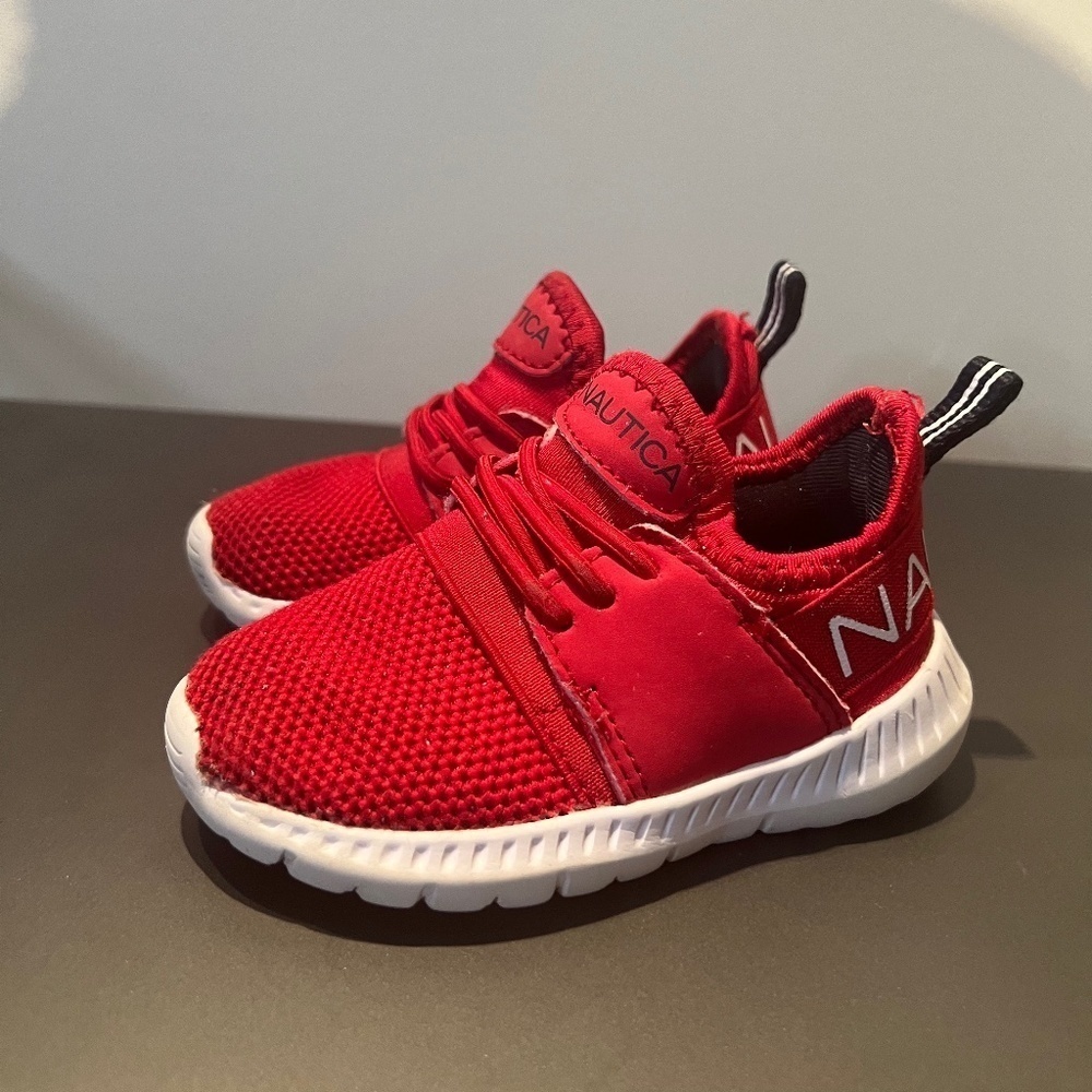 Nautica Sneakers toddler size 5 like new